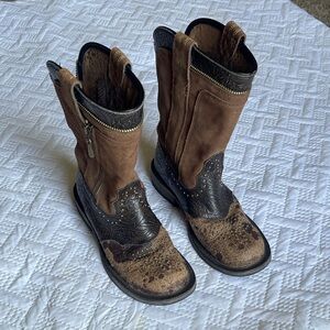 Ariat Brown and Black Ankle Boots